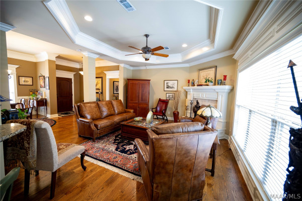 491 SOUTHERN HILLS Drive