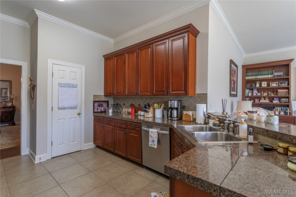 2077 Wyndgate Loop