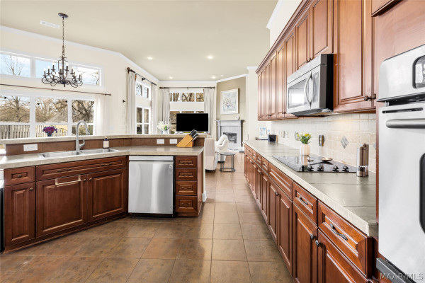 8725 MARSH RIDGE Drive