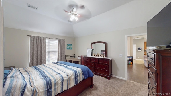 613 Stoneybrooke Way