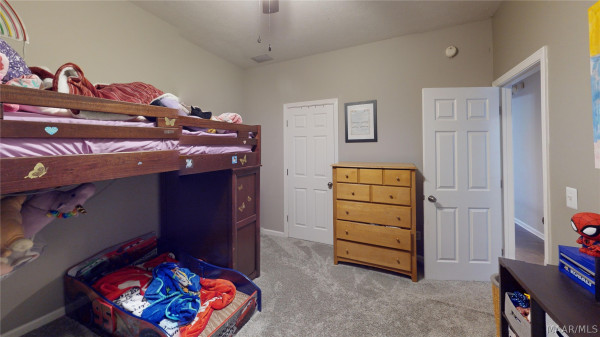 613 Stoneybrooke Way