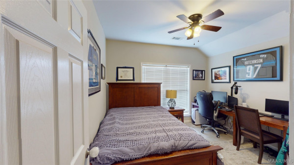 613 Stoneybrooke Way