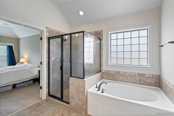 9192 CRESCENT LODGE Circle