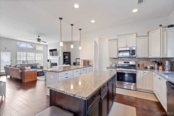 9192 CRESCENT LODGE Circle