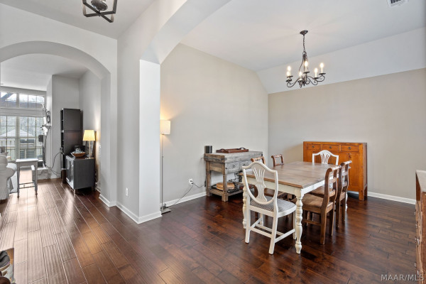 9192 CRESCENT LODGE Circle