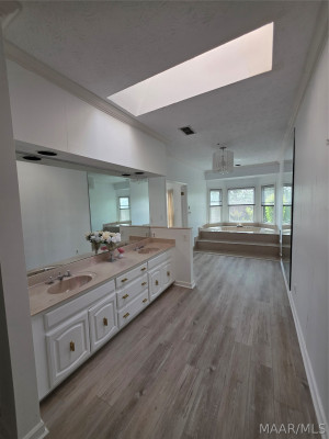 1524 Charleton Drive