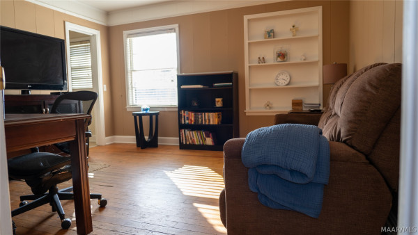 9438 mobile Highway S