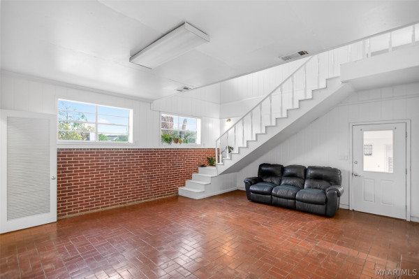 133 S Haardt Drive
