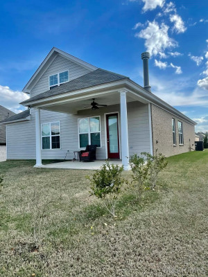 9338 Crescent Lodge Circle