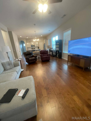 9338 Crescent Lodge Circle