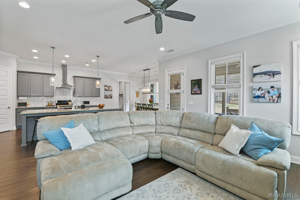 192 Forest Glen Drive