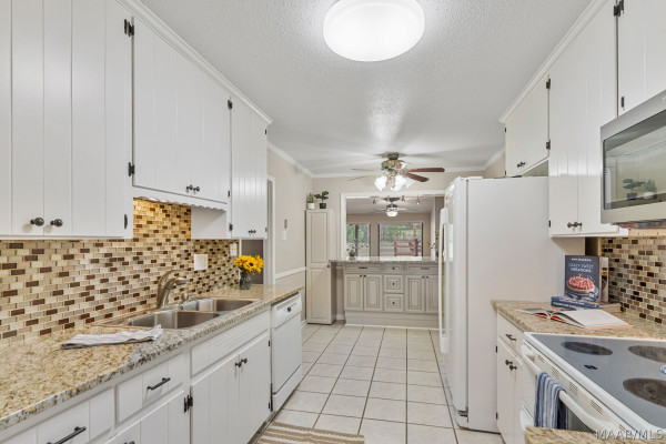 2037 Green Acres Drive