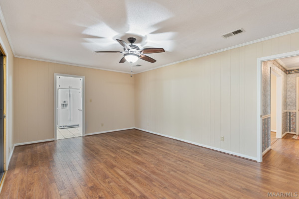 2037 Green Acres Drive