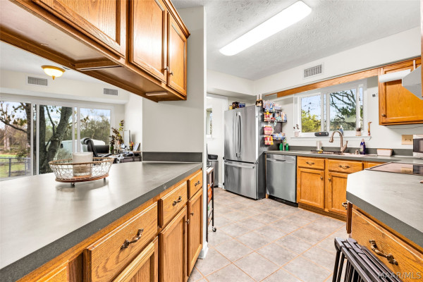 115 Willow Oak Drive