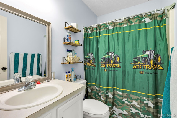 115 Willow Oak Drive