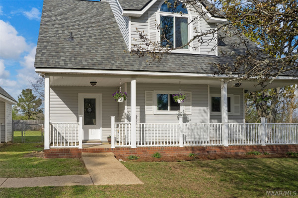 115 Willow Oak Drive