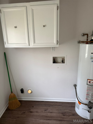 2105 BRIAR GATE Drive