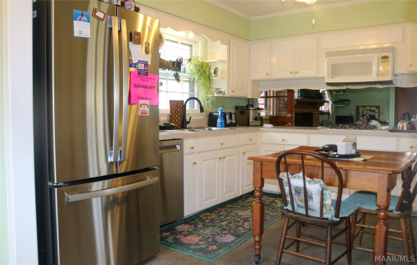 3406 Sommerville Drive