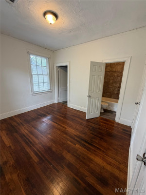 416 EARL Place