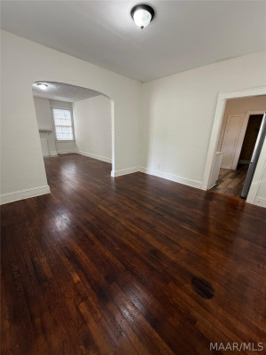 416 EARL Place