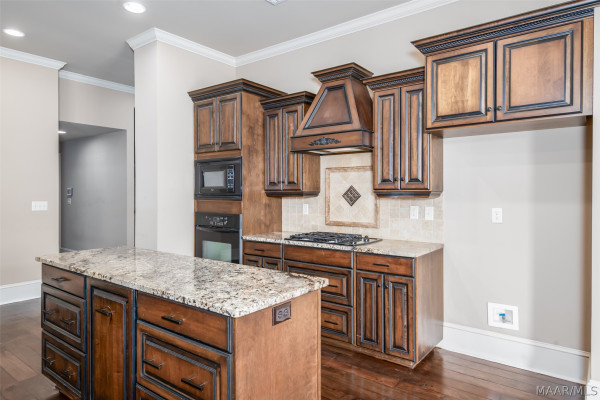 8513 Rockbridge Circle