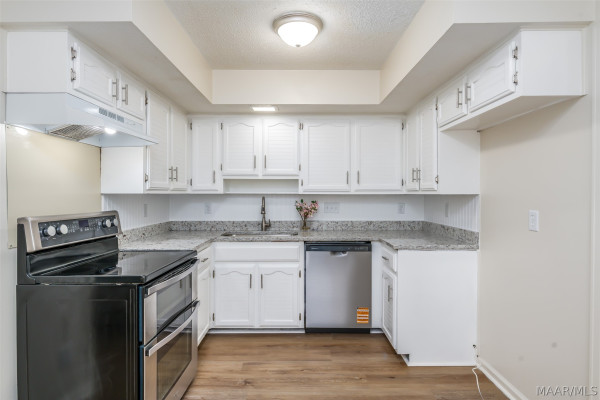 3046 Sutton Drive