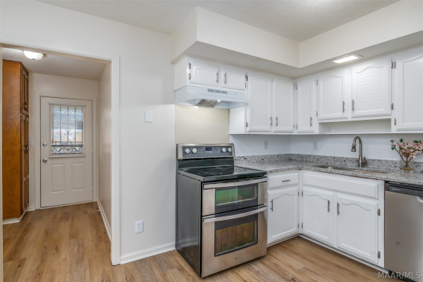 3046 Sutton Drive