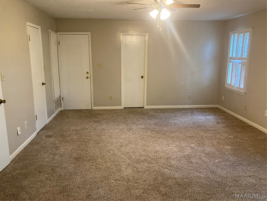 2952 Old Farm Road