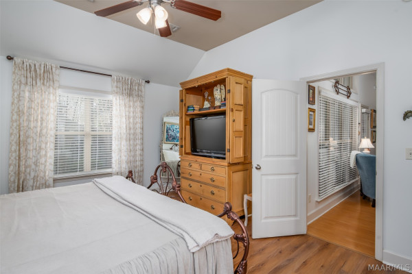 9717 SILVER BELL Court