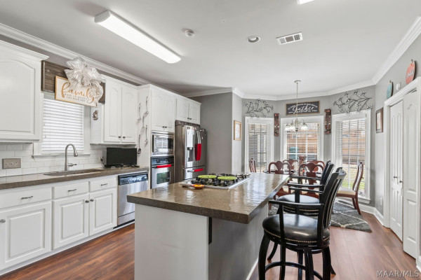 174 Timberbrook Drive