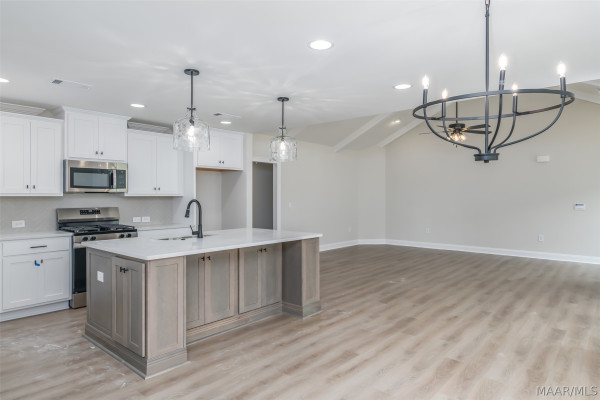 119 Woodbridge Way