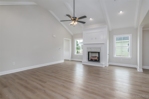 119 Woodbridge Way
