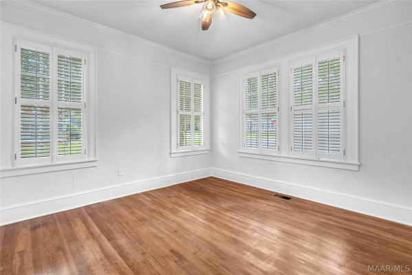 3237 Cloverdale Road