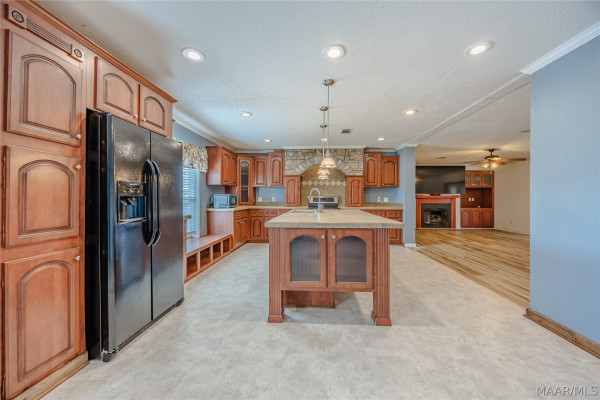 2578 County Road 66 .