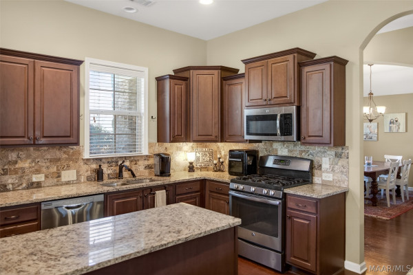 9409 Gunnison Drive