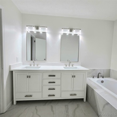 4113 Johnstown Drive