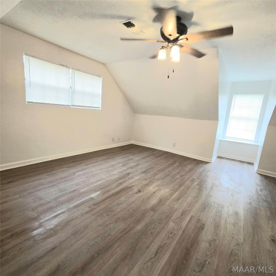 4113 Johnstown Drive