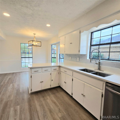 4113 Johnstown Drive