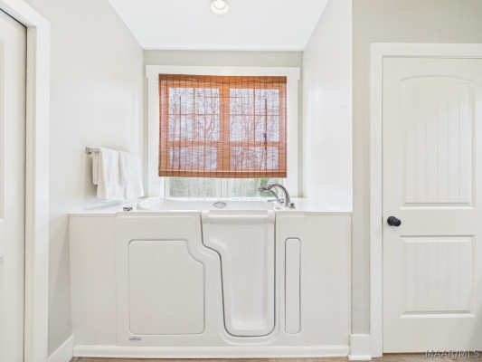 1269 County Road 85 .