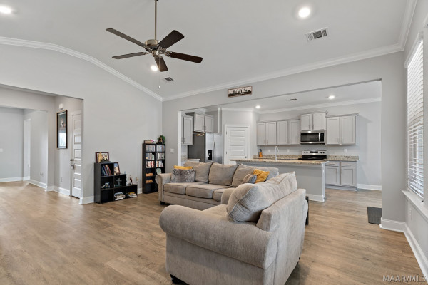 1600 Rosemary Park