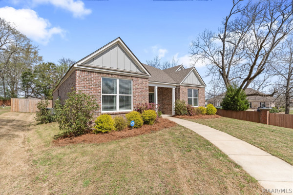 1600 Rosemary Park
