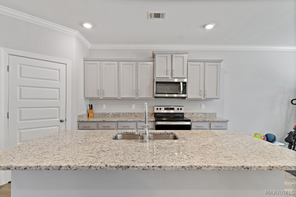 1600 Rosemary Park