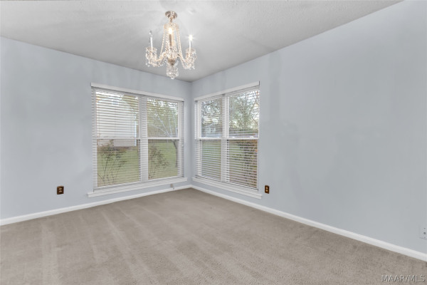 223 W VANDERBILT Loop