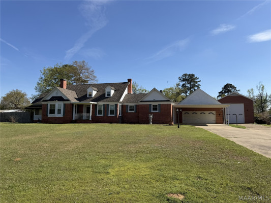 4820 Highway 14 . E