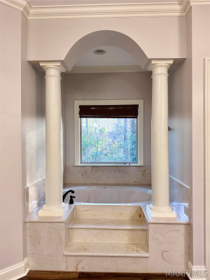 6313 Philadelphia Hill