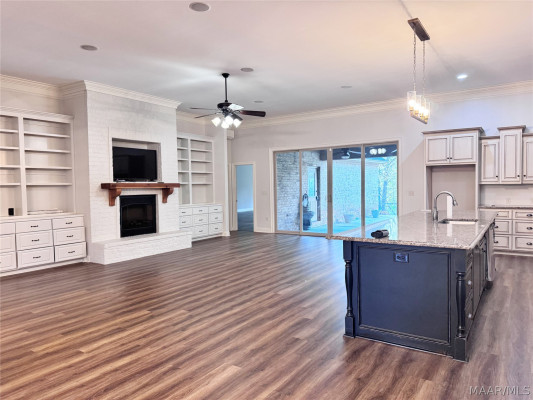 6313 Philadelphia Hill