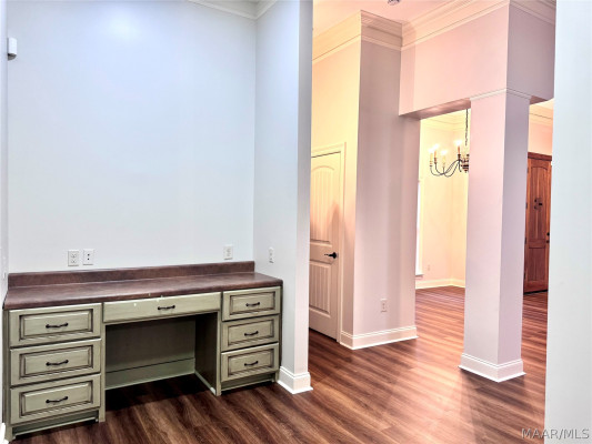 6313 Philadelphia Hill