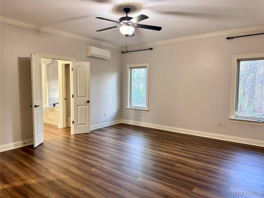 6313 Philadelphia Hill