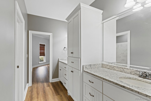 6313 Philadelphia Hill