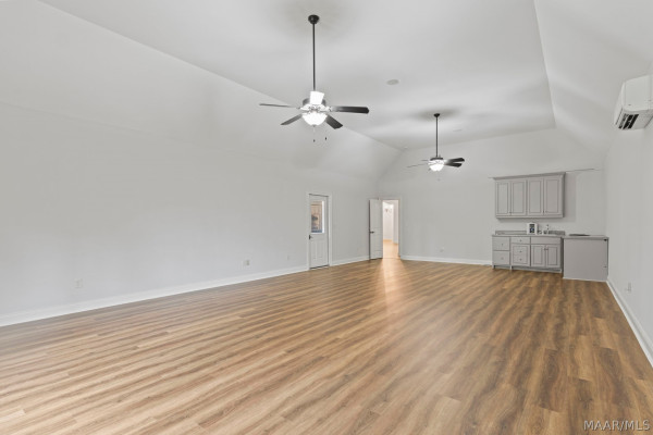 6313 Philadelphia Hill